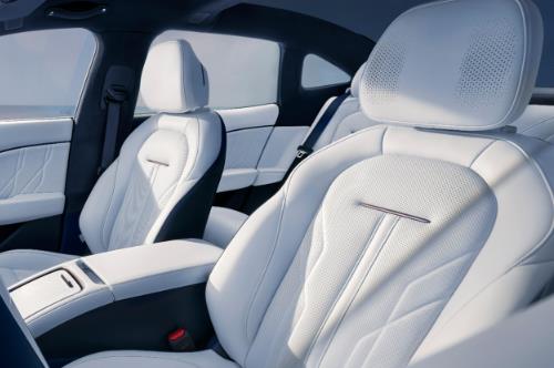 汽車內飾包覆件